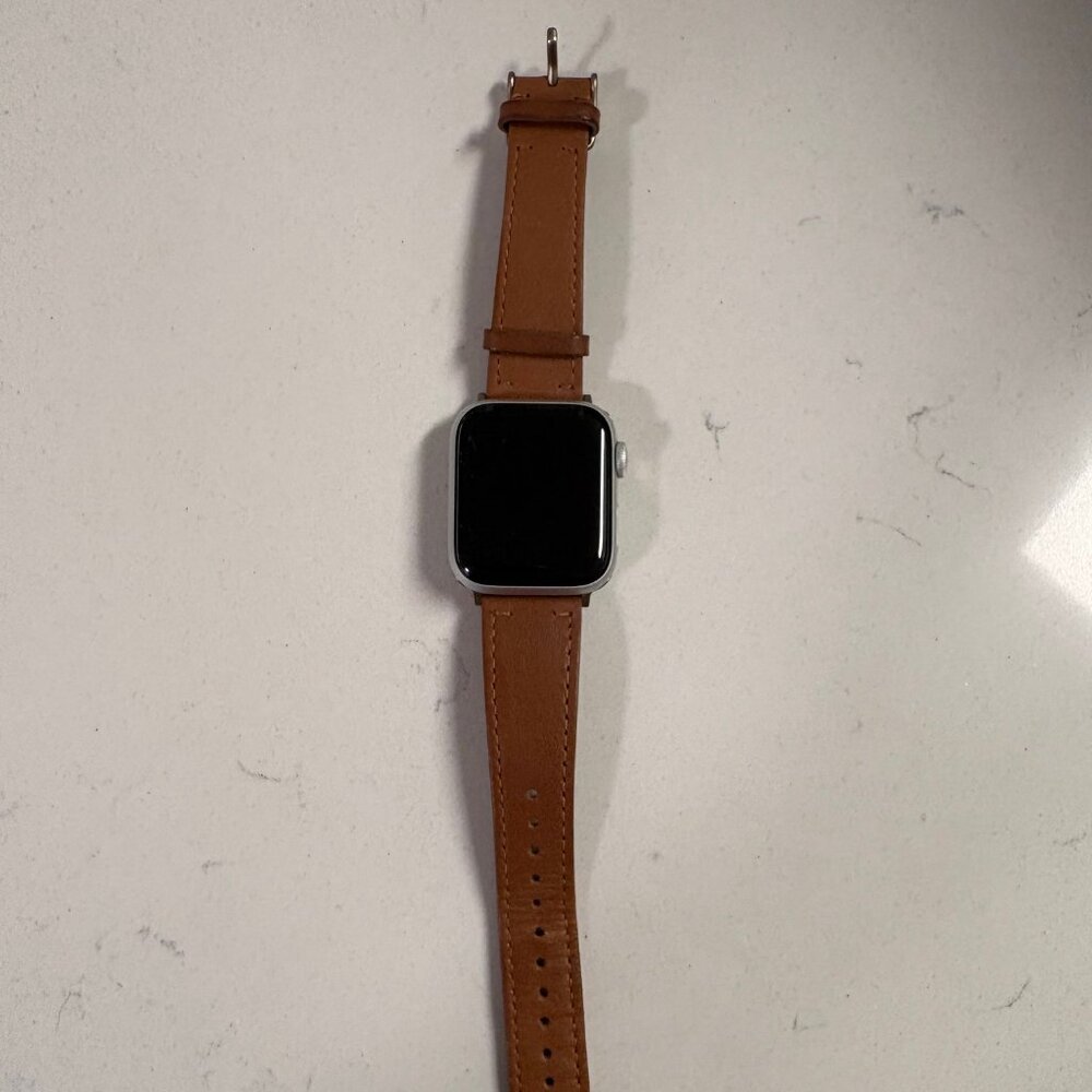 Apple Watch Series 4 (Chargers & Bands Included)